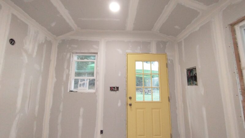 Drywall-mud-and-tape-level-2